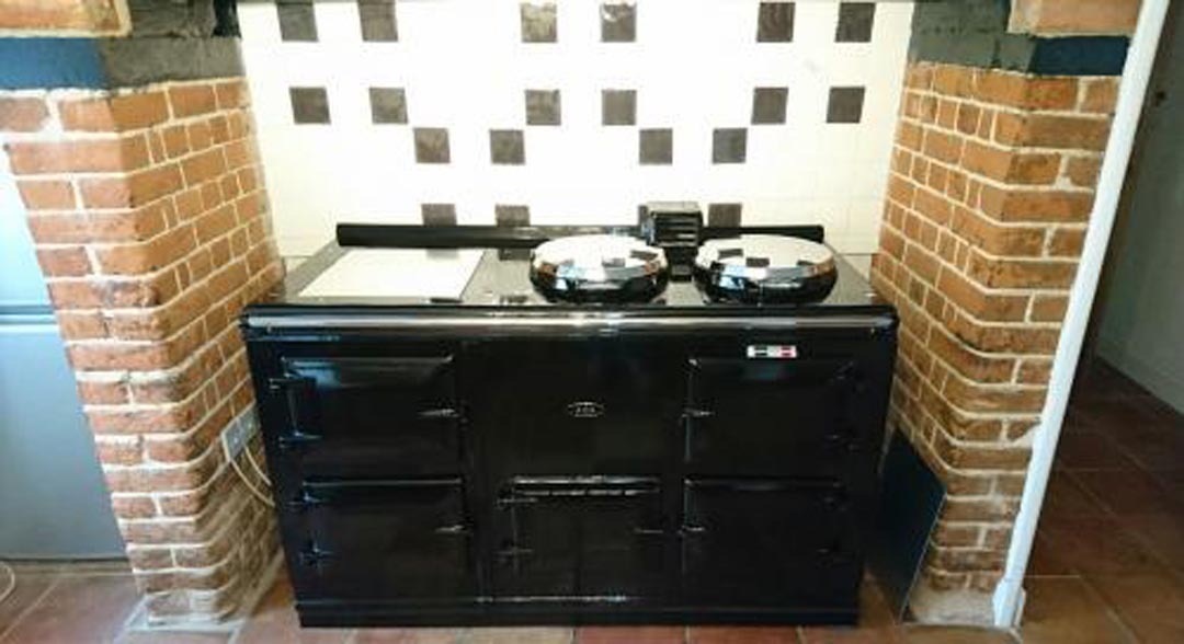 4 Oven Post 74 Aga Re-Enamelled in Black
Running on Electric

Installed in Beaminster, Dorset