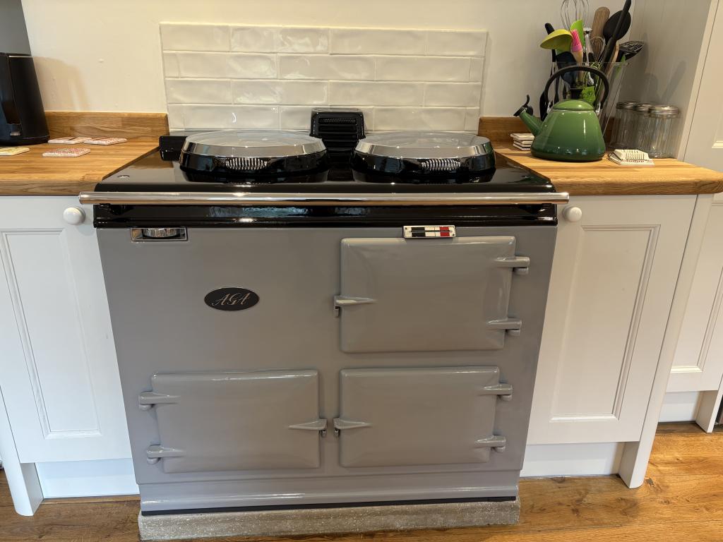 <p>Customers own Pre 74 Aga fully refubished and converted to Electric. Front in Manor House Grey</p>